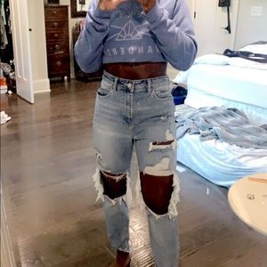 super cute and trendy high wasted mom jeans